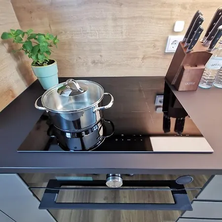 Neues Center Piano Mit Netflix Apartamento