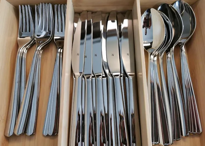 Neues Center Piano Mit Netflix *