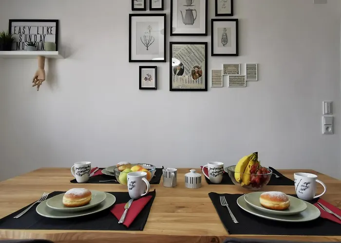 Neues Center Piano Mit Netflix * クラーゲンフルト