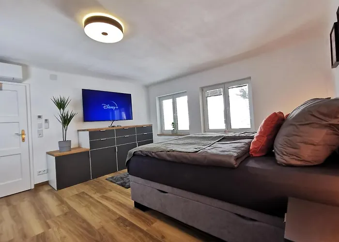 Neues Center Piano Mit Netflix דירה *