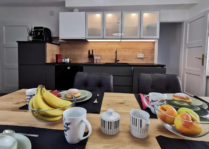 Neues Center Piano Mit Netflix